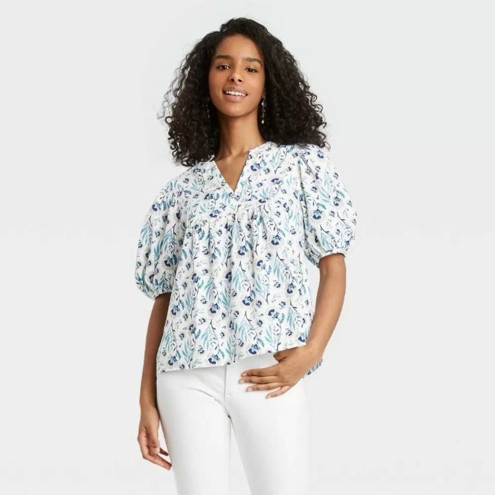 NEW! Universal Thread Women's Floral Print Puff Elbow Sleeve V-Neck Blouse